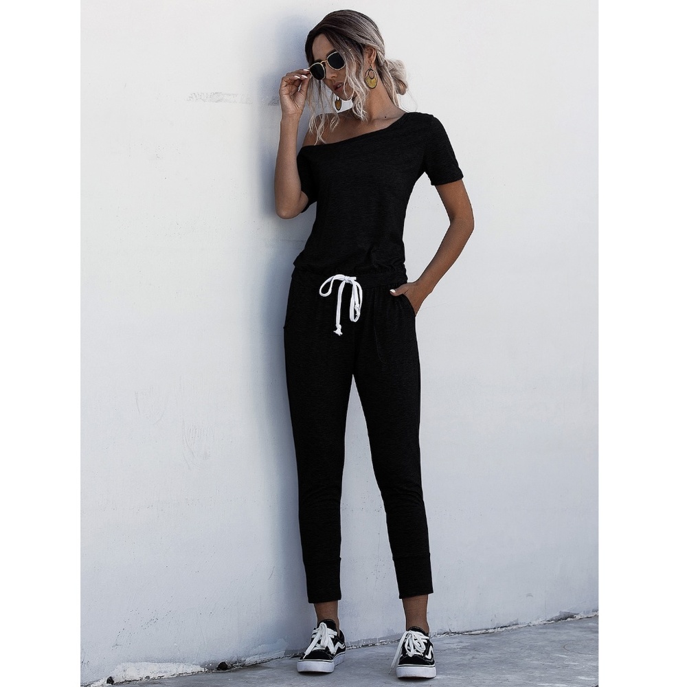 Contrast Tie Short Sleeve Black Jumpsuit